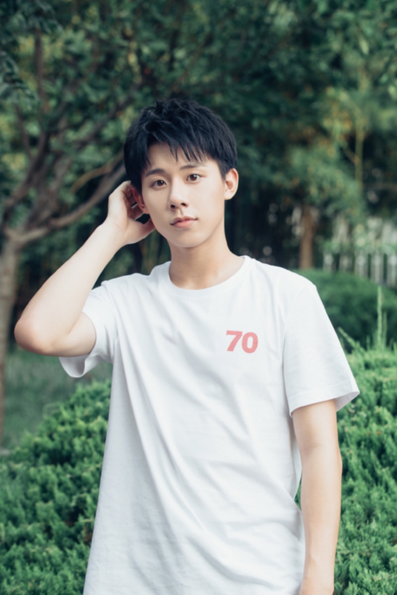 周奇